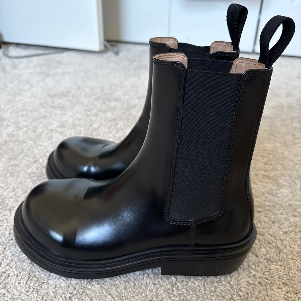 NWOB Bottega Veneta‎ Fireman Ankle Boot Chelsea Boot Black Luxury Size 37